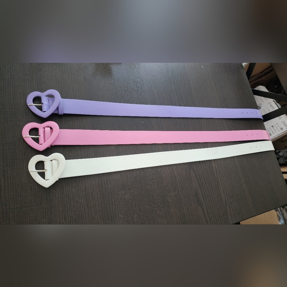 Heart Buckle Belts in Purple, Pink, and White Y2K Chunky Cute Thick - Picture 4 of 4